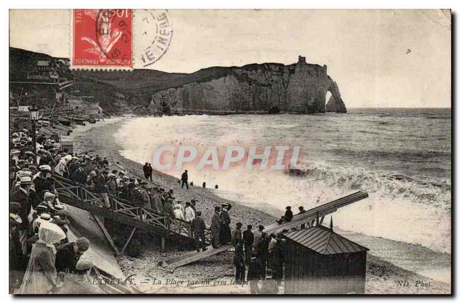 Etretat CPA La page par un gros temps