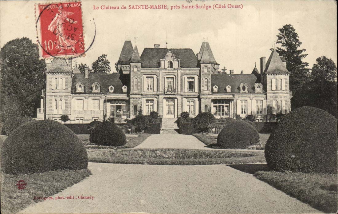 Le Château de SAINTE-MARIE, près Saint-Saulge (Côté Ouest) — phot.édit. Clamecy