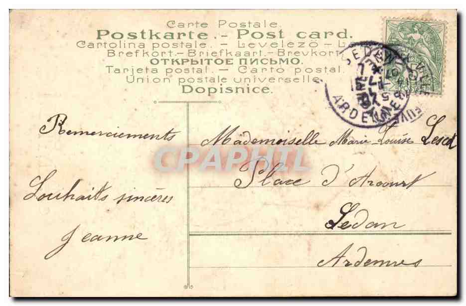 Femme en robe de style ancien tenant un couronne de fleurs — Amitié — éditeur inconnu, n° 926 — Verso