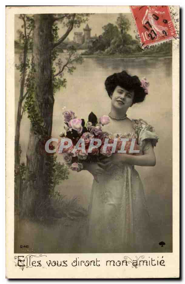 Femme en robe de style Art Nouveau tenant un bouquet de roses — Série 245 — Éditeur S.45