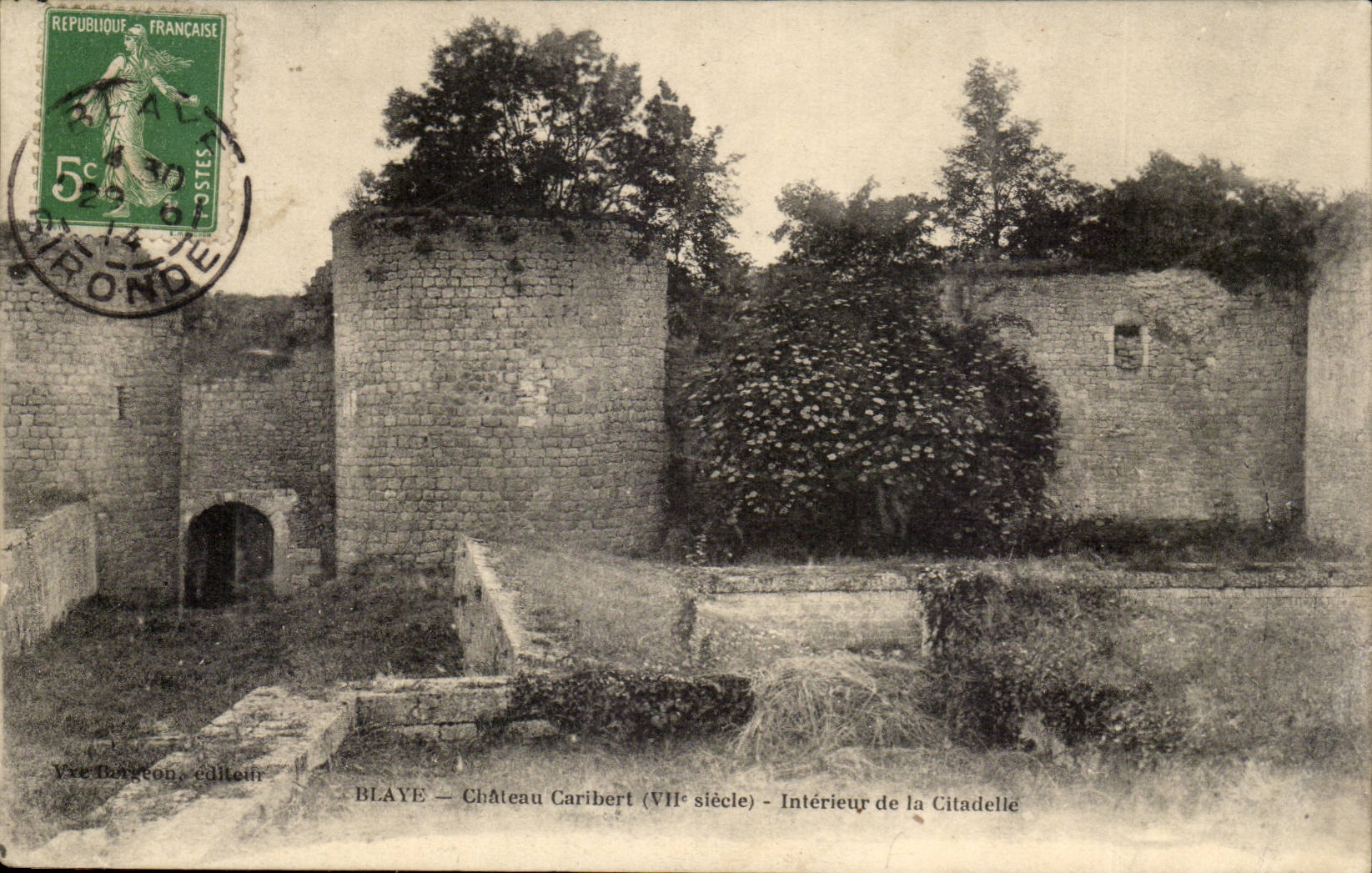 Blaye — Château Caribert (VIIe siècle) — Intérieur de la Citadelle