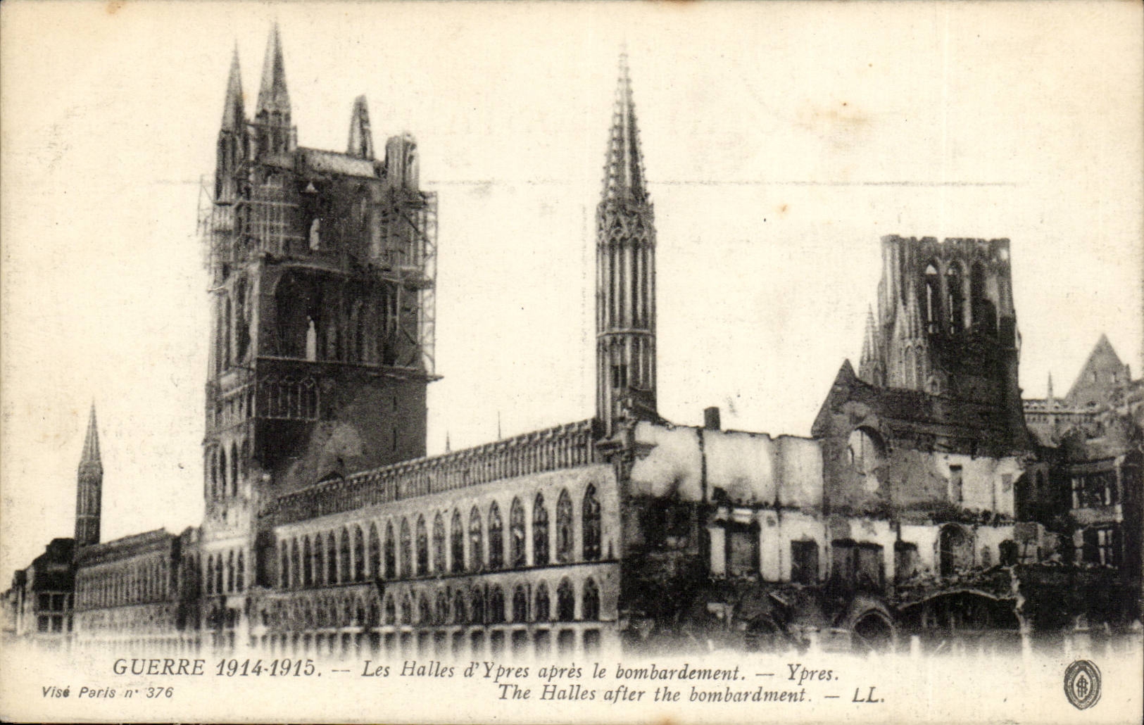 Les Halles d'Ypres après le bombardement — Guerre 1914-1915 — Visé Paris n° 376