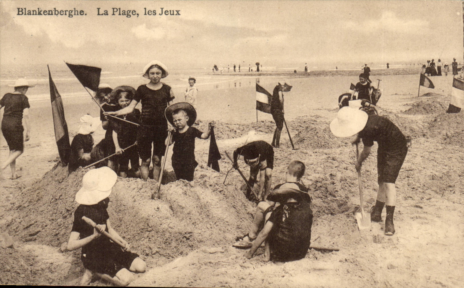 Blankenberge. La Plage, les Jeux — éditeur non visible