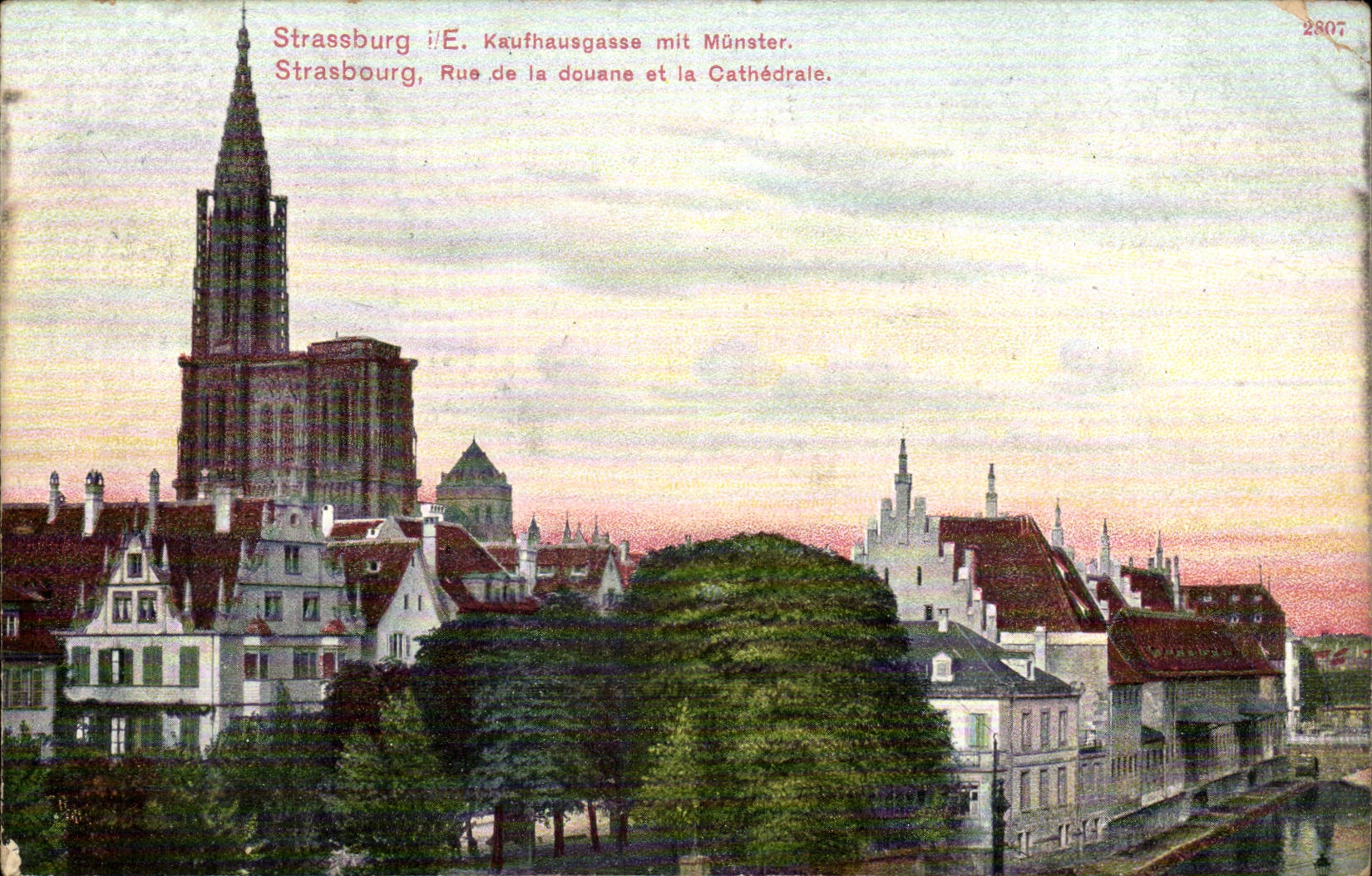 Strassburg CPA Rue de la Douae et cathedrale