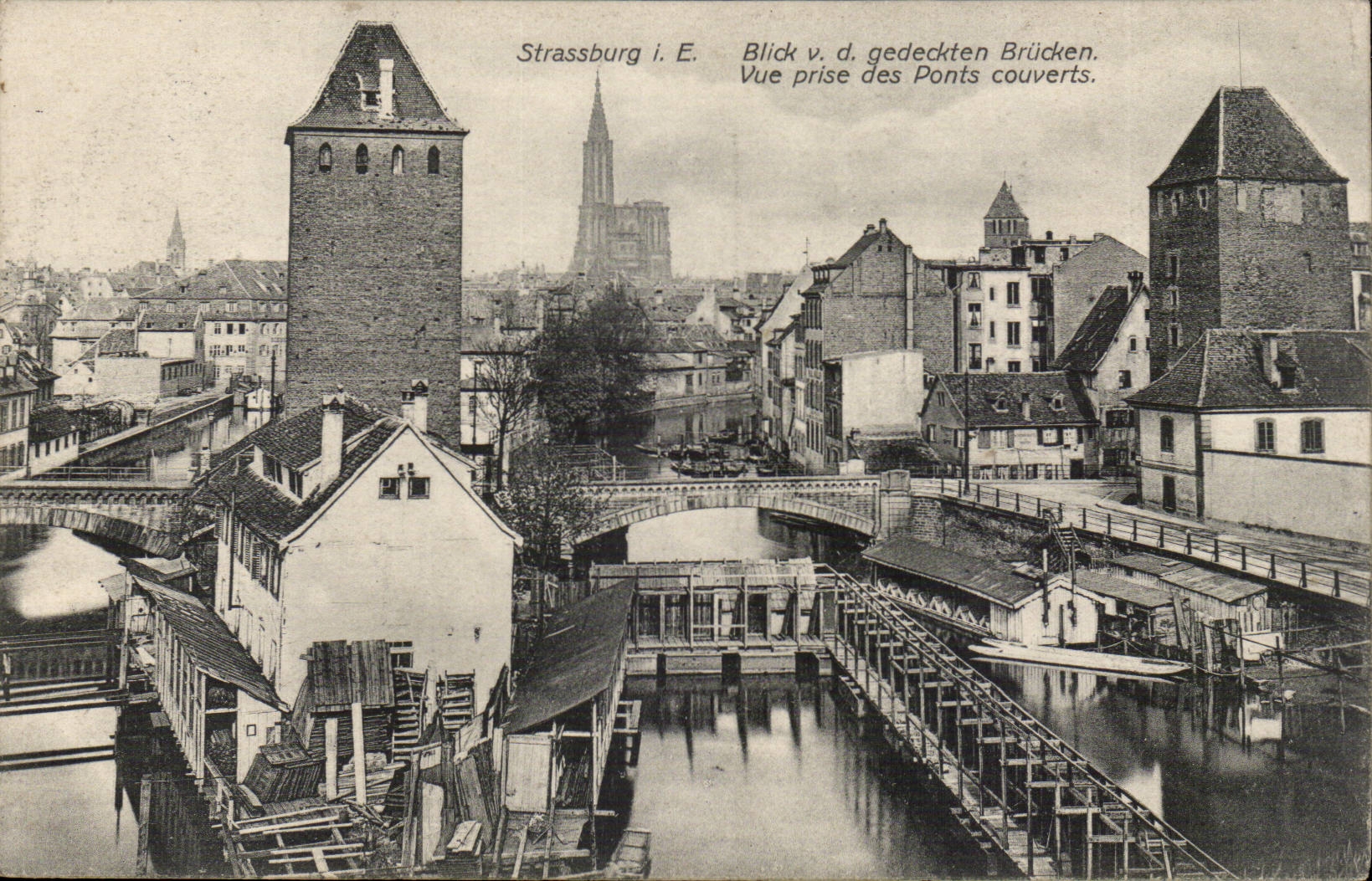 Strassburg CPA Vue prise des ponts couverts