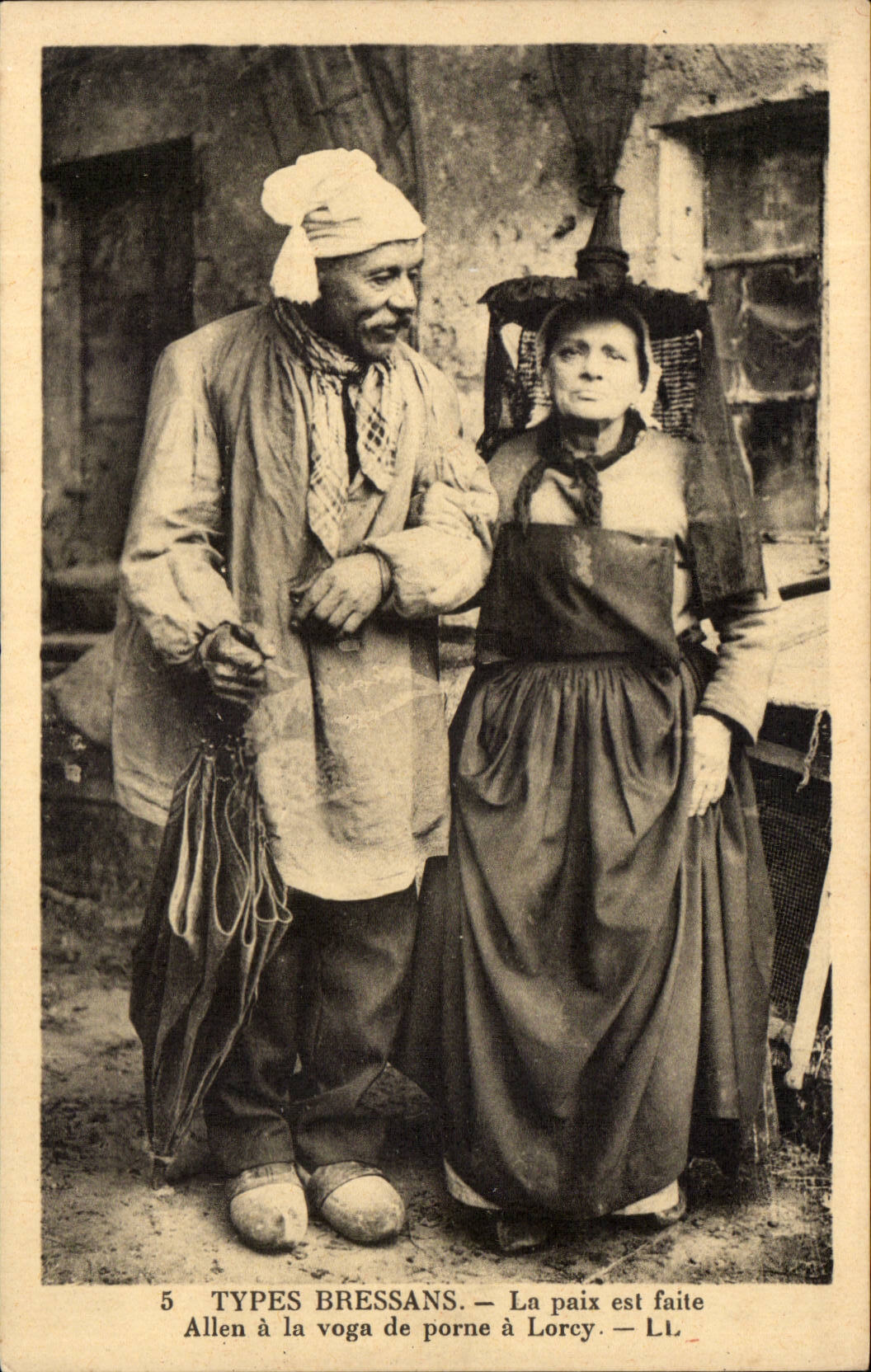 Types Bressans CPA La paix est faite (folklore costumes)