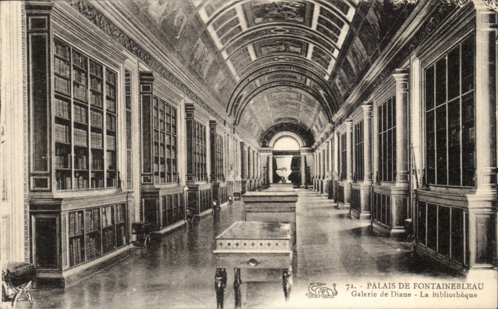 Palazzo di Fontainebleau — Galleria di Diane — La biblioteca — Editore: CPAPHIL, n° 72