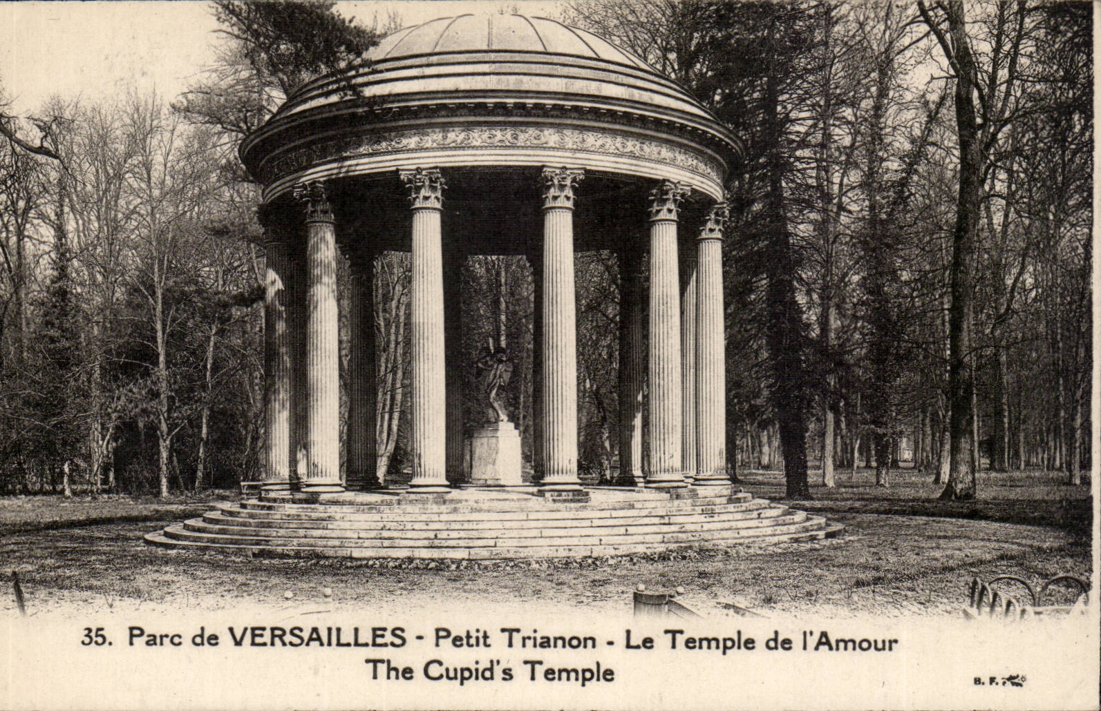 Versailles CPA Petit TRianon Temple de l'amour 