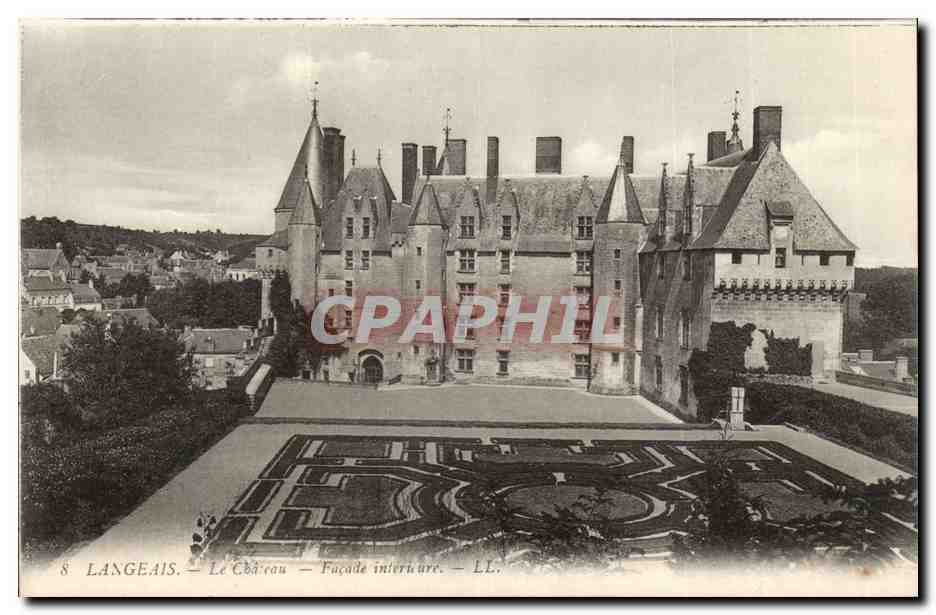 Langeais CPA le chateau La facade interieure 