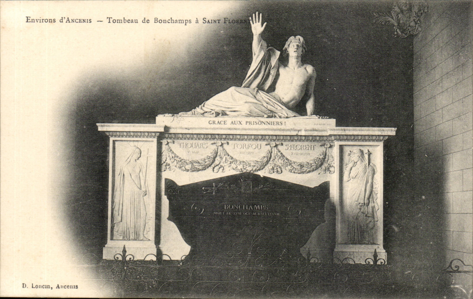 environs d'Ancenis CPA tombeau de Bonchamps a Saint Flores