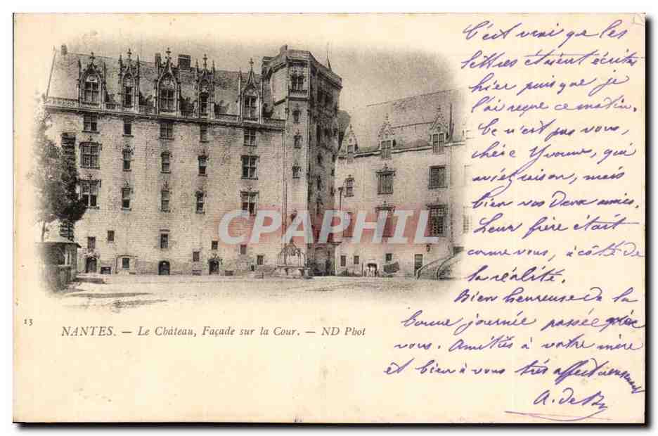 Nantes CPA Le chateau Facade sur la cour