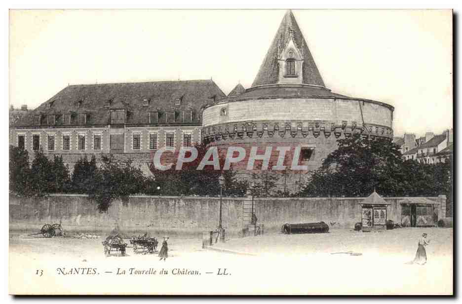 Nantes CPA La tourelle du chateau
