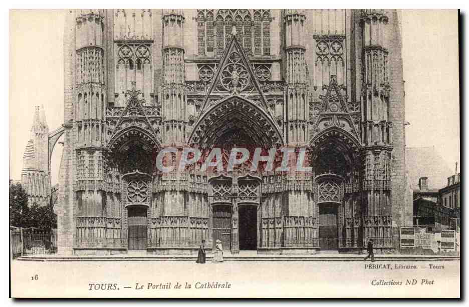 Tours CPA Le portail de la CAthedrale