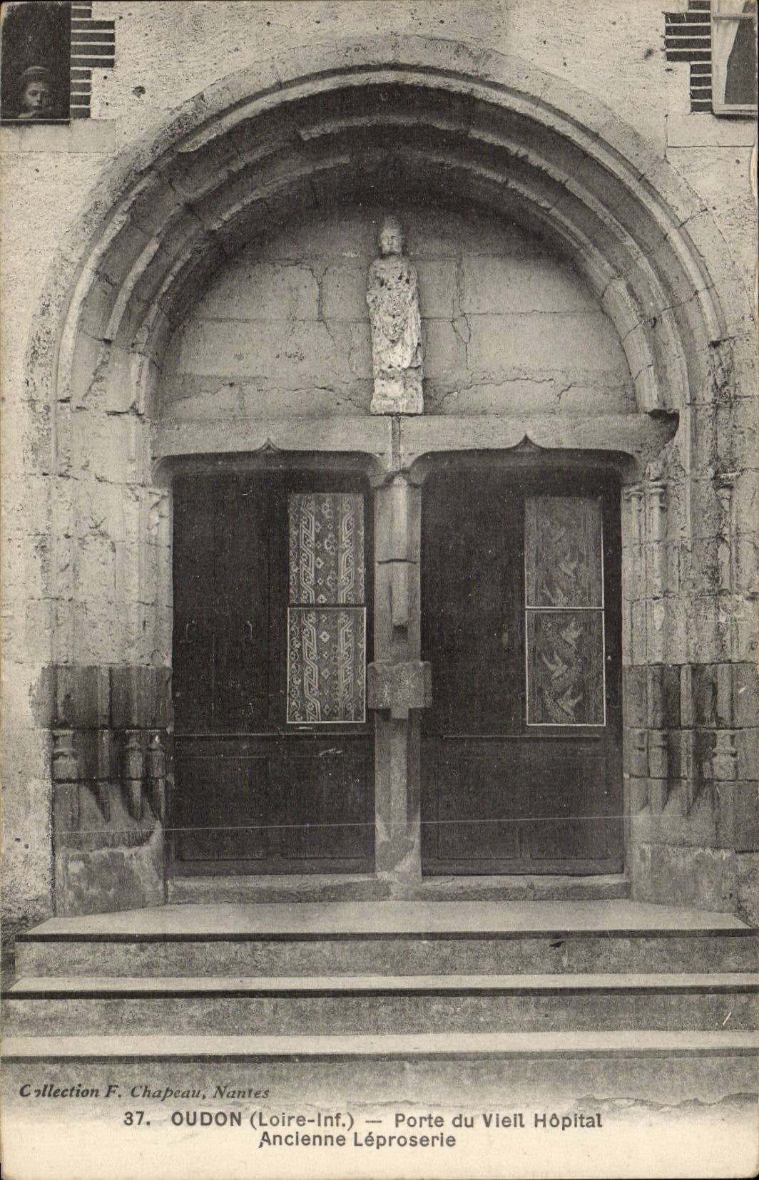 Oudon CPA Porte du vieil hopital Ancienne leproserie