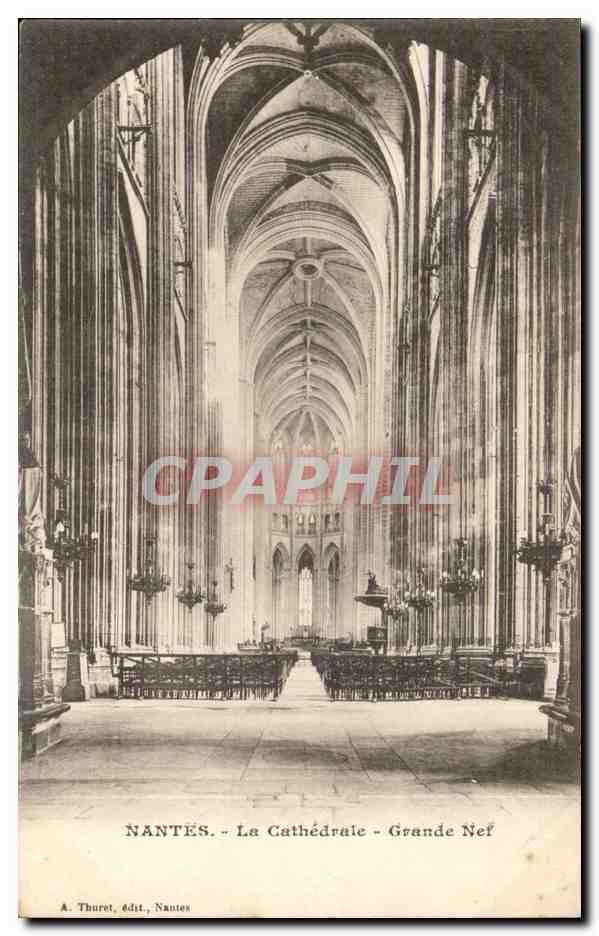 Nantes CPA La cathedrale Grande nef