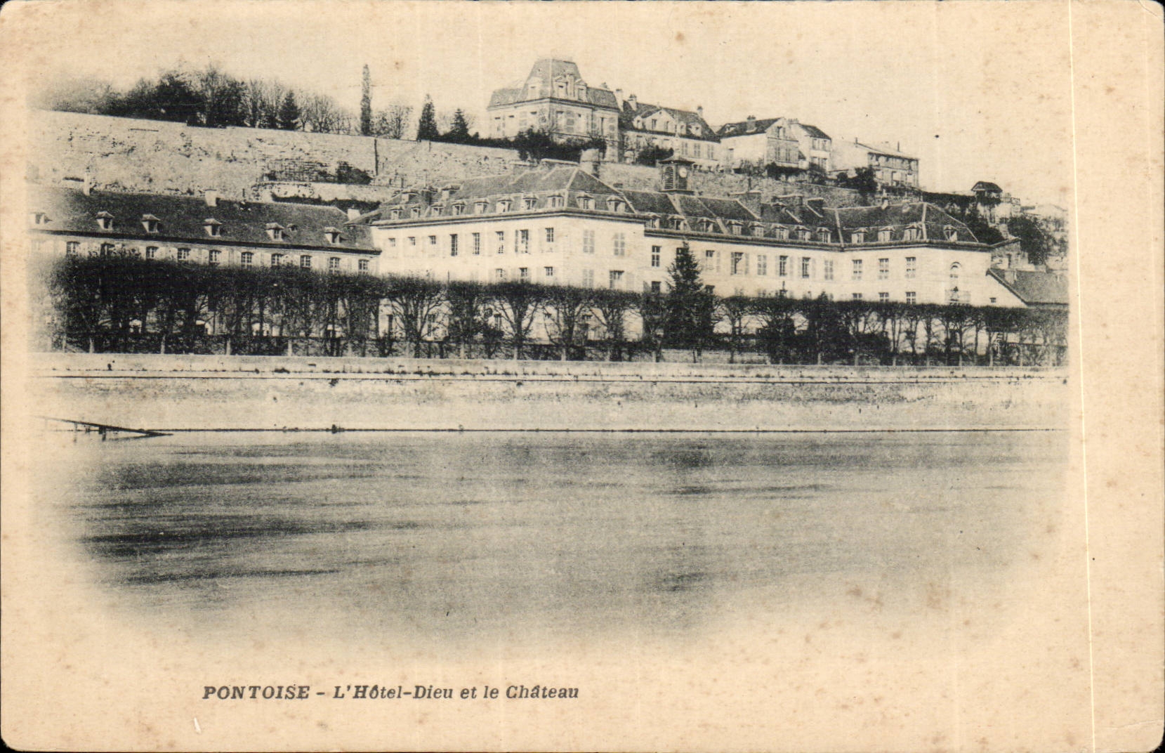 Pontoise CPA L'hotel Dieu et le chateau