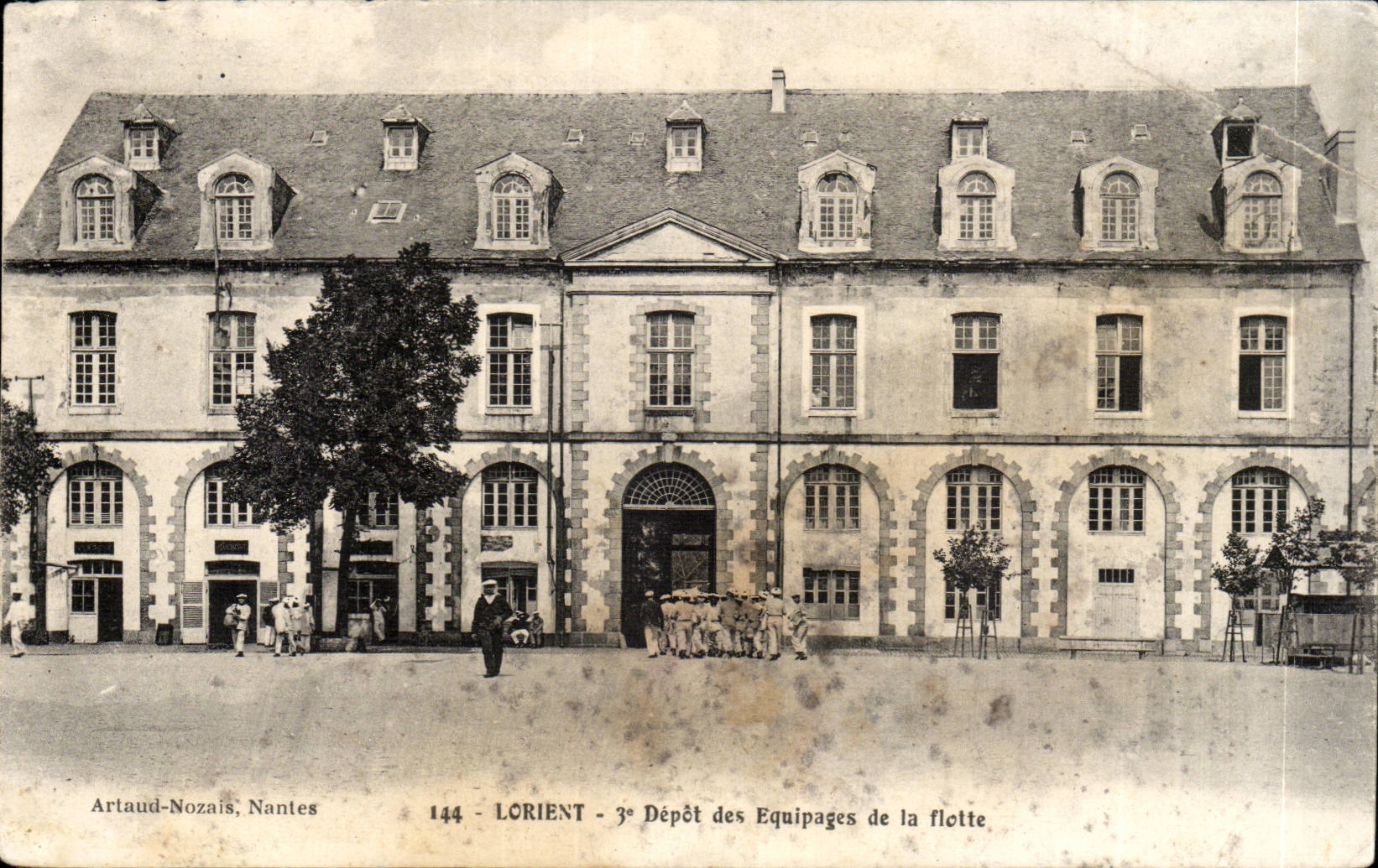 Lorient CPA Depot des equipages de la flotte