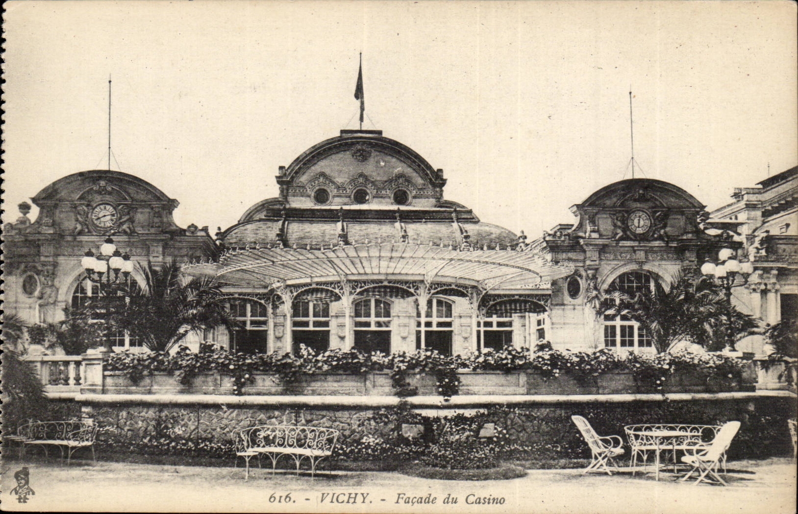 Vichy CPA Facade du casino