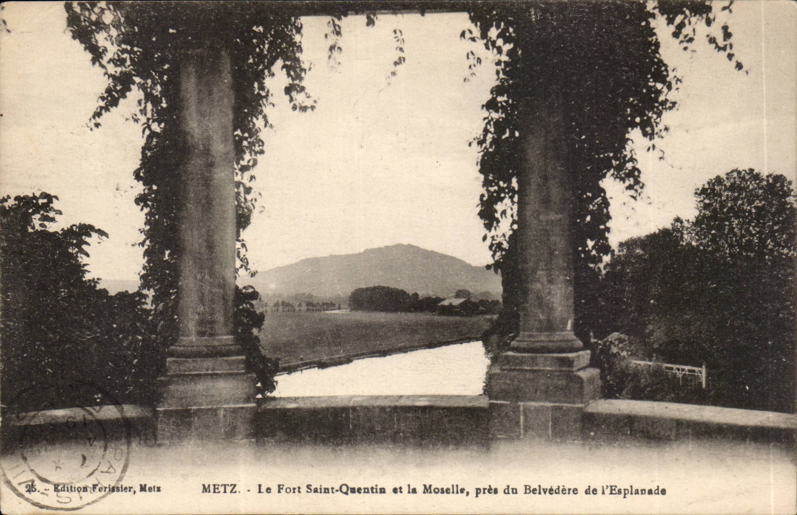 Metz - Le Fort Saint-Quentin et la Moselle, près du Belvédère de l'Esplanade — Édition Forissier, Metz, n°26