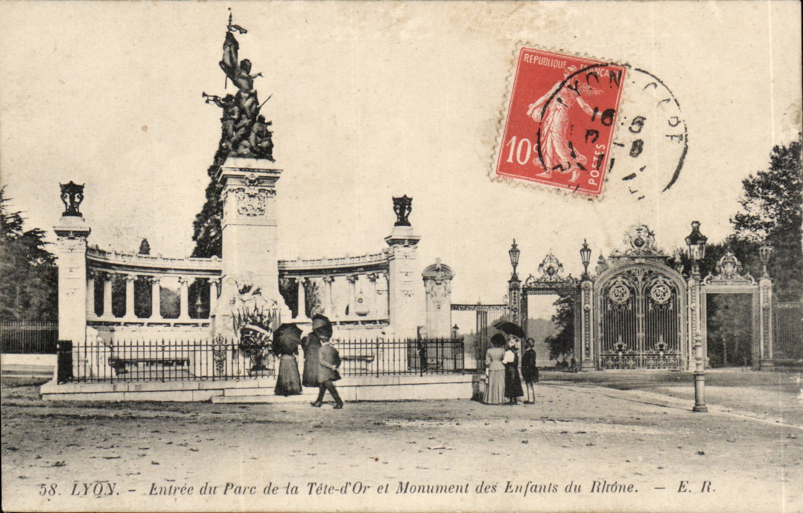 LYON - Entrée du Parc de la Tête-d'Or et Monument des Enfants du Rhône - E. R. n°58