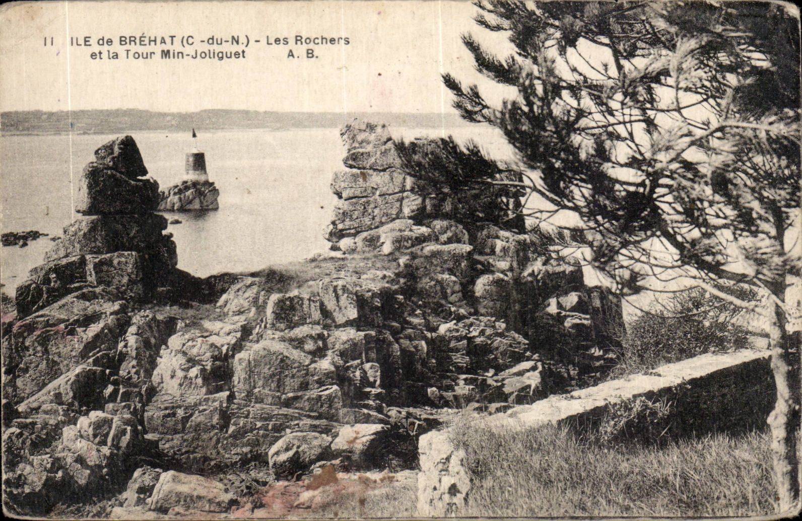 Insel Bréhat (C.-du-N.) — Die Felsen und die Min-Joliguet-Turm — A. B.