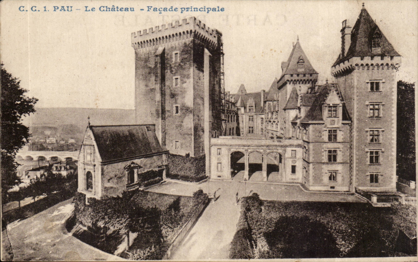 Pau CPA Le chateau Facade principale