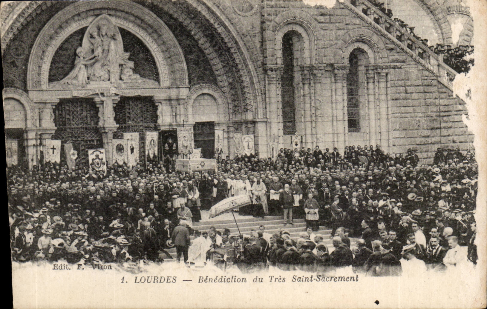 Lourdes — Bénédiction du Très Saint-Sacrement — Edit. F. Vivron, n°1