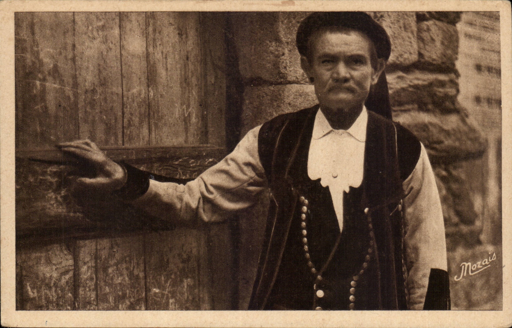 Costume de Fontivvy — Ma Douce Bretagne — Mozais