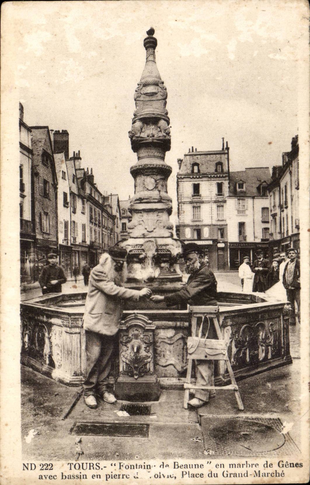 Tours CPA Fontaine de Beaune en marbre de Genes