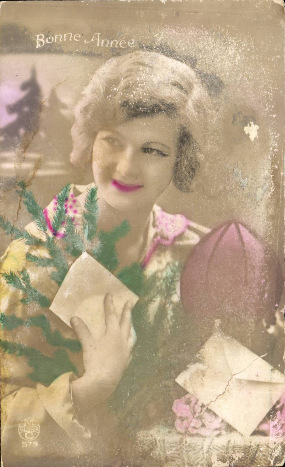 Fantaisie - Femme avec lettre - poste - Bonne Annee - - CPA 