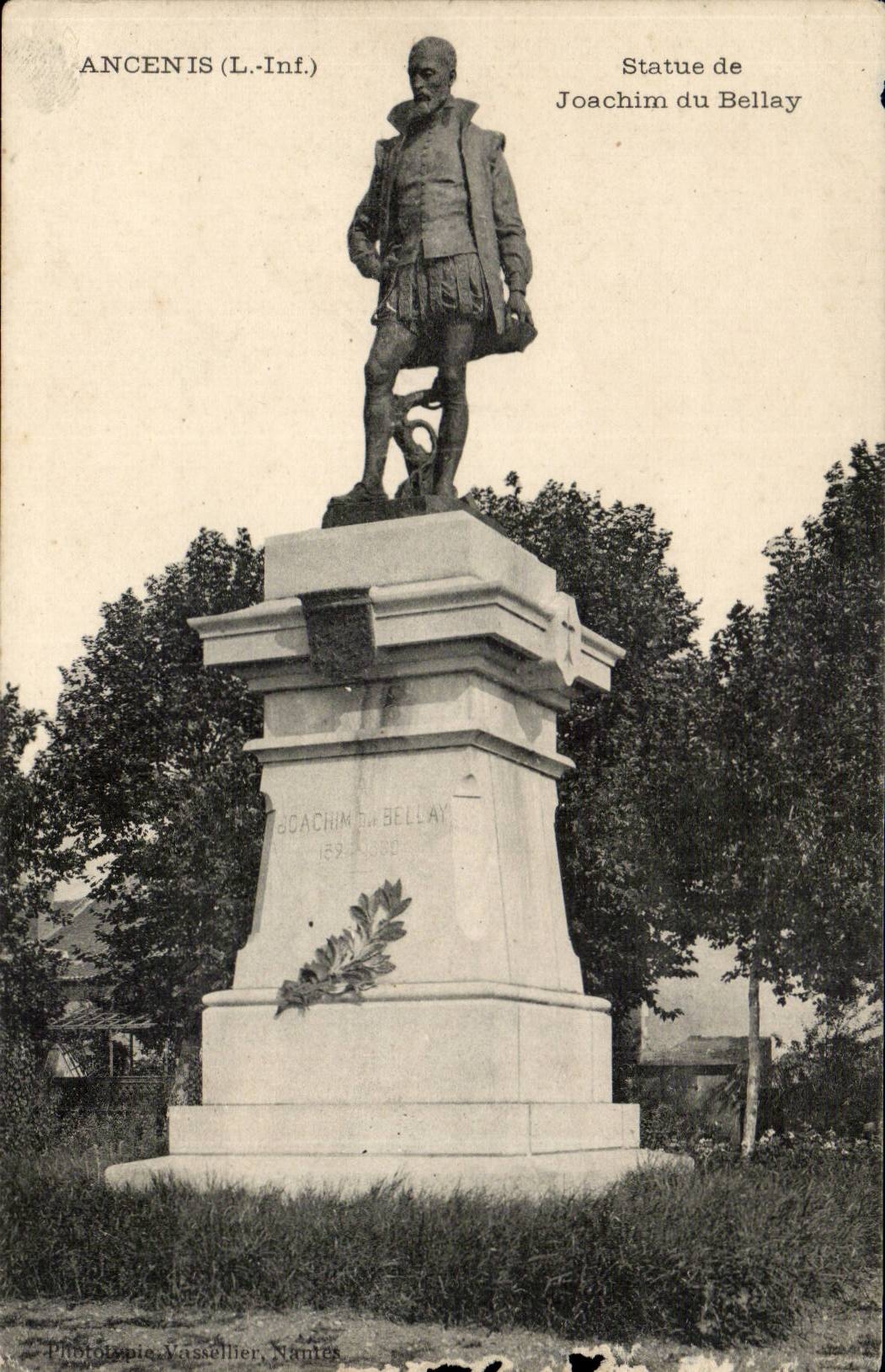 Ancenis - Statue de Joachim du Bellay - CPA 