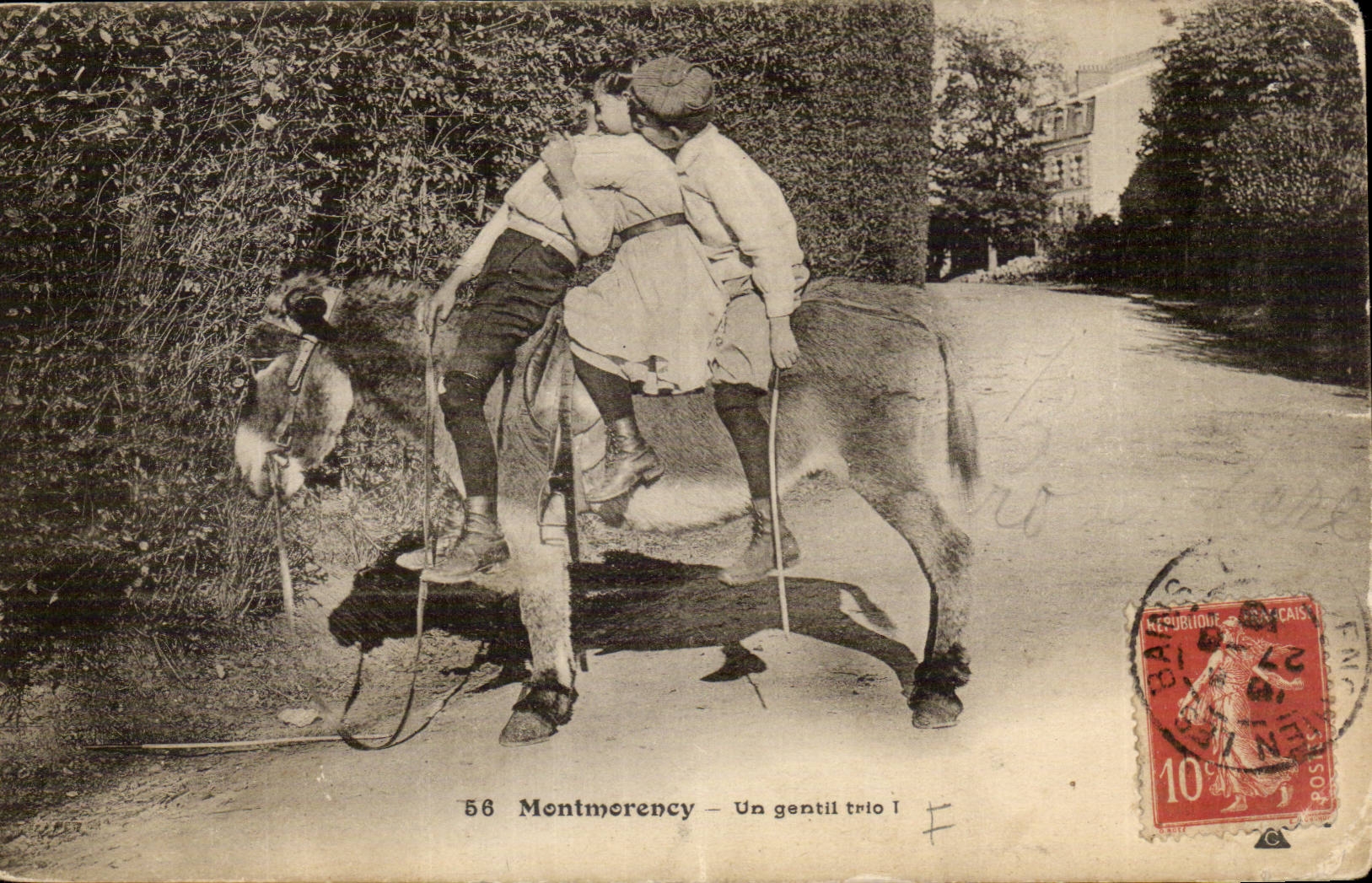 Montmorency — Un gentil trio I — Géante Beaumur, Viêt, Paroduction Interfète