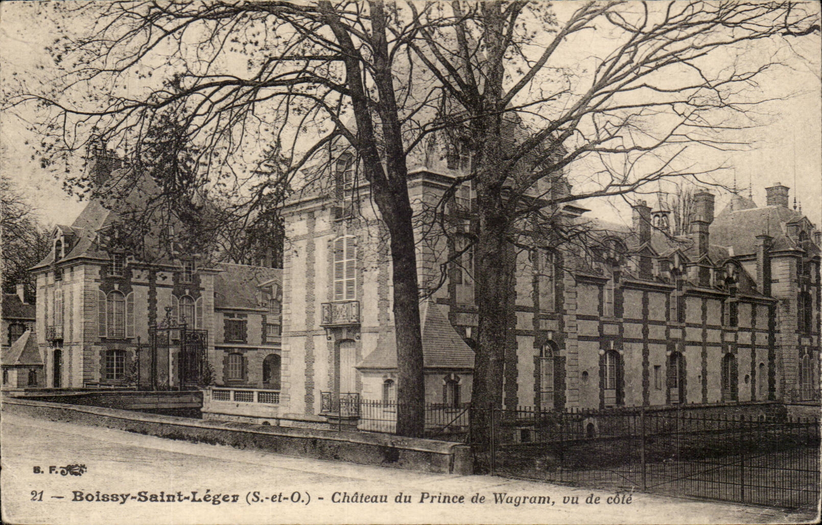 Boissy saint leger CPA Chateau du prince de Wagram vu de cote