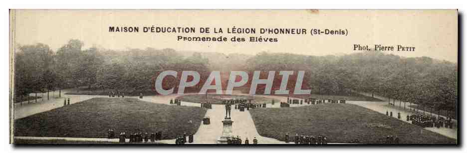CPA Maison d'education de la legion d'honneur Promenade des Eleves Saint Denis