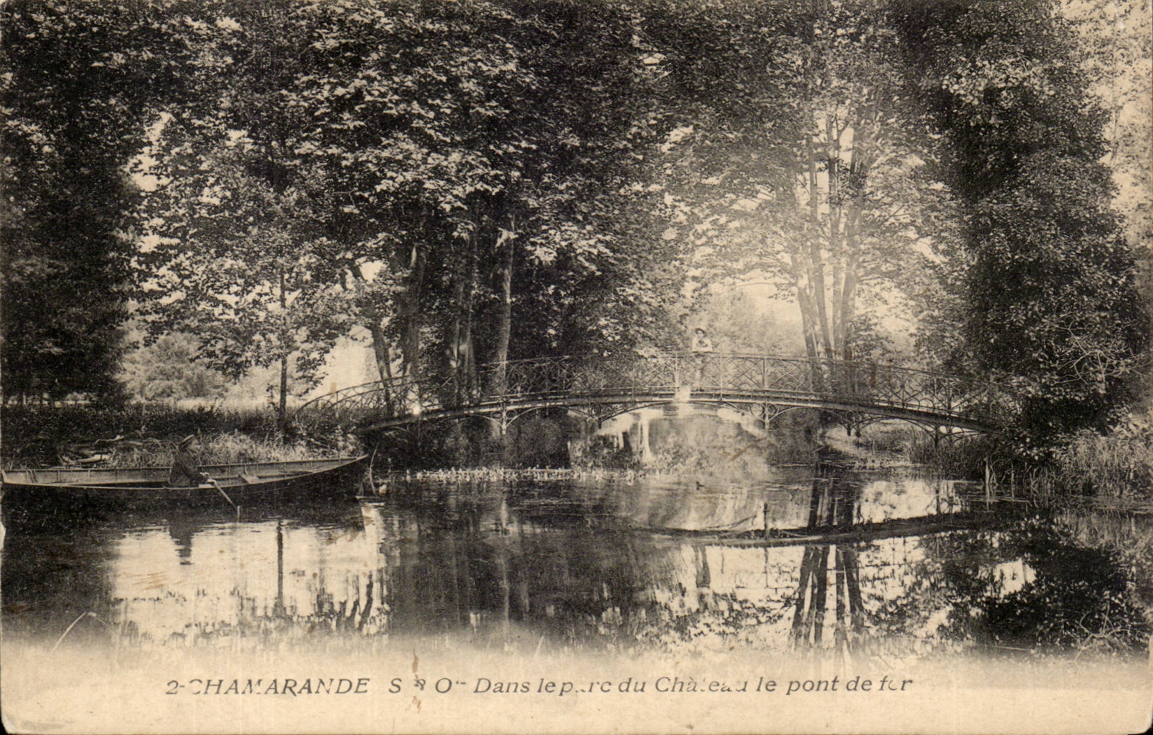 Chamarande CPA Dans le parc du chateau le pont de fer