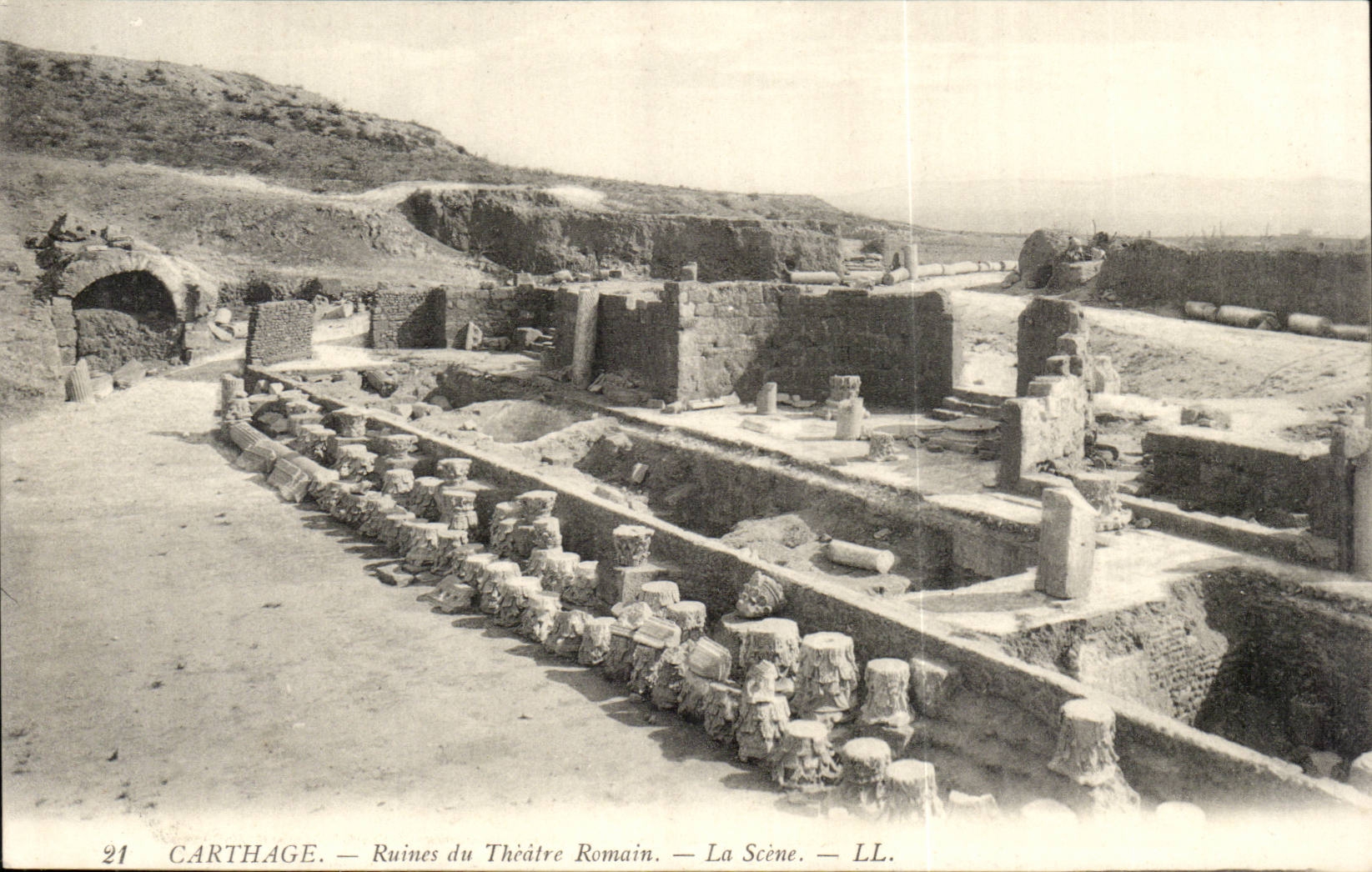 Tunisie Carthage CPA Ruines du theatre romain La Scene
