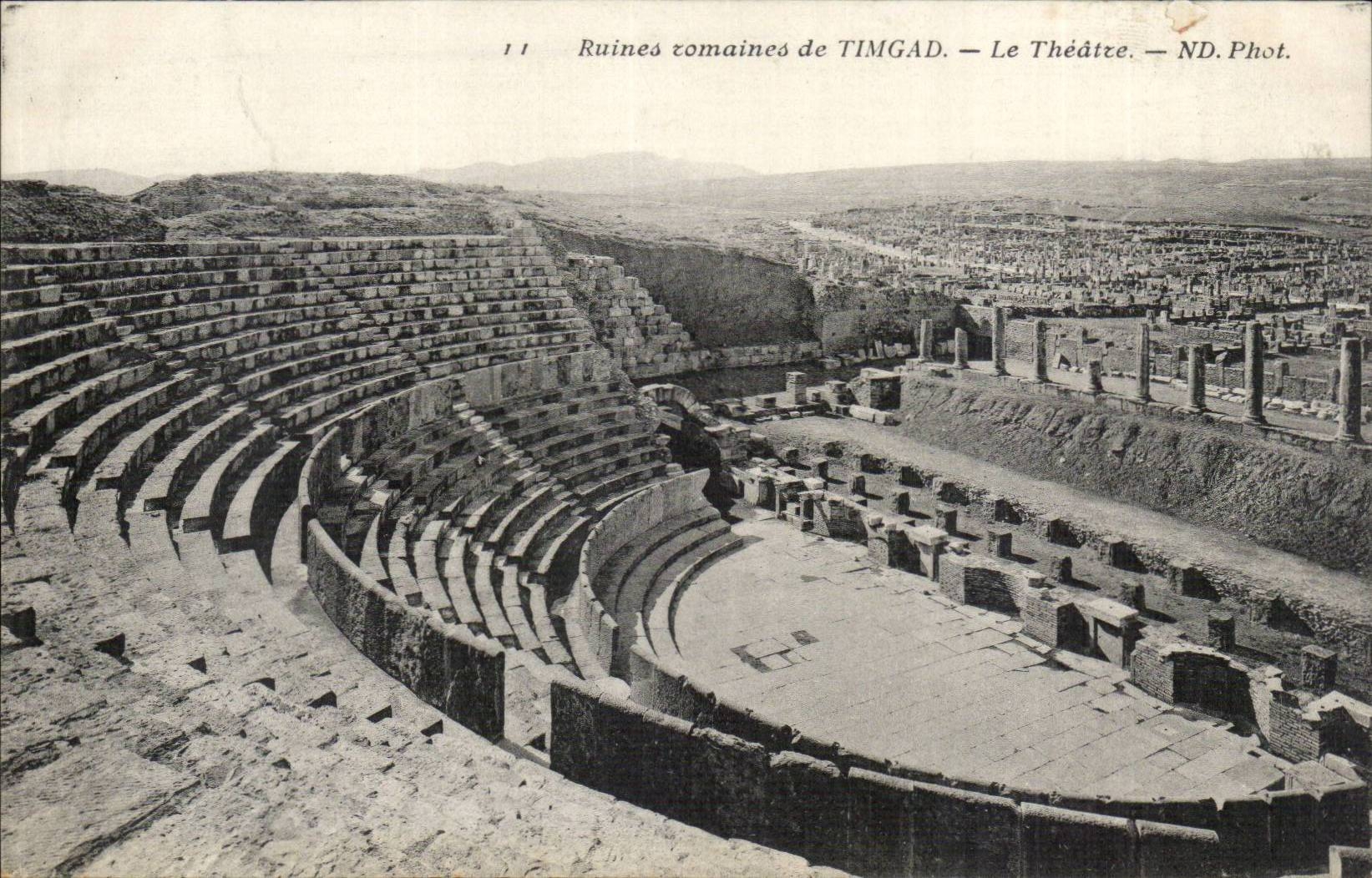 Algerie Ruines romaines de Timgad CPA Le theatre
