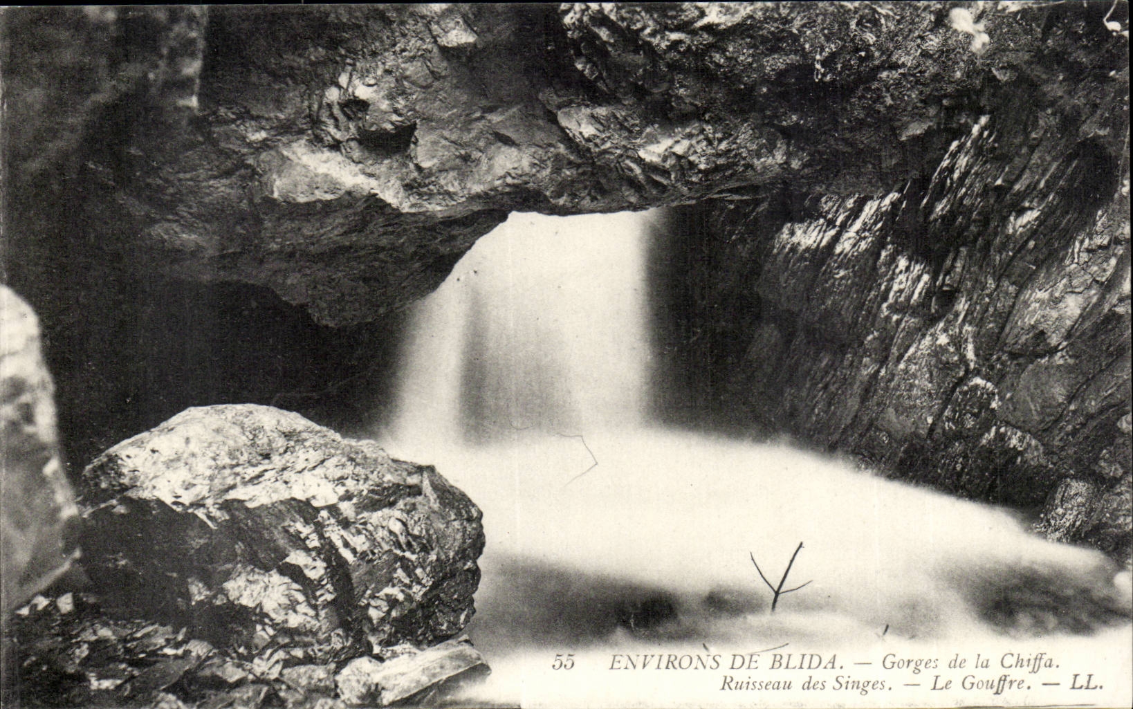 Um Blida — Gorges de la Chiffa — Ruisseau des Singes — Der Gouffre — LL. — Nr. 55