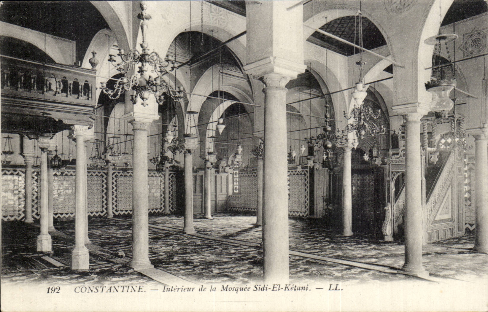 Algerie Constantine CPA Interieur de la mosquee Sidi El Ketani