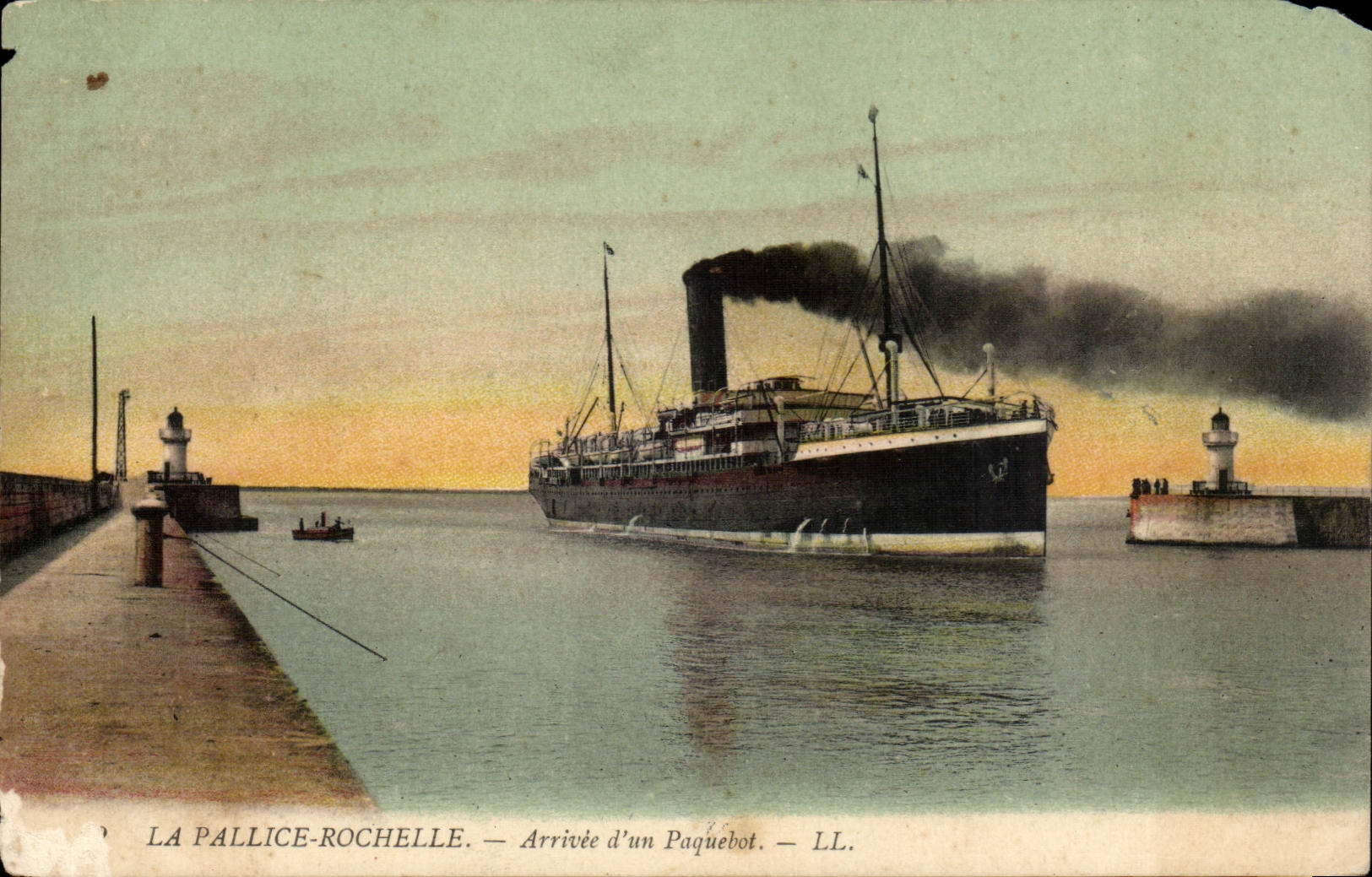 La Pallice Rochelle - Arriviee d'un Paquebot - Steamer - CPA 