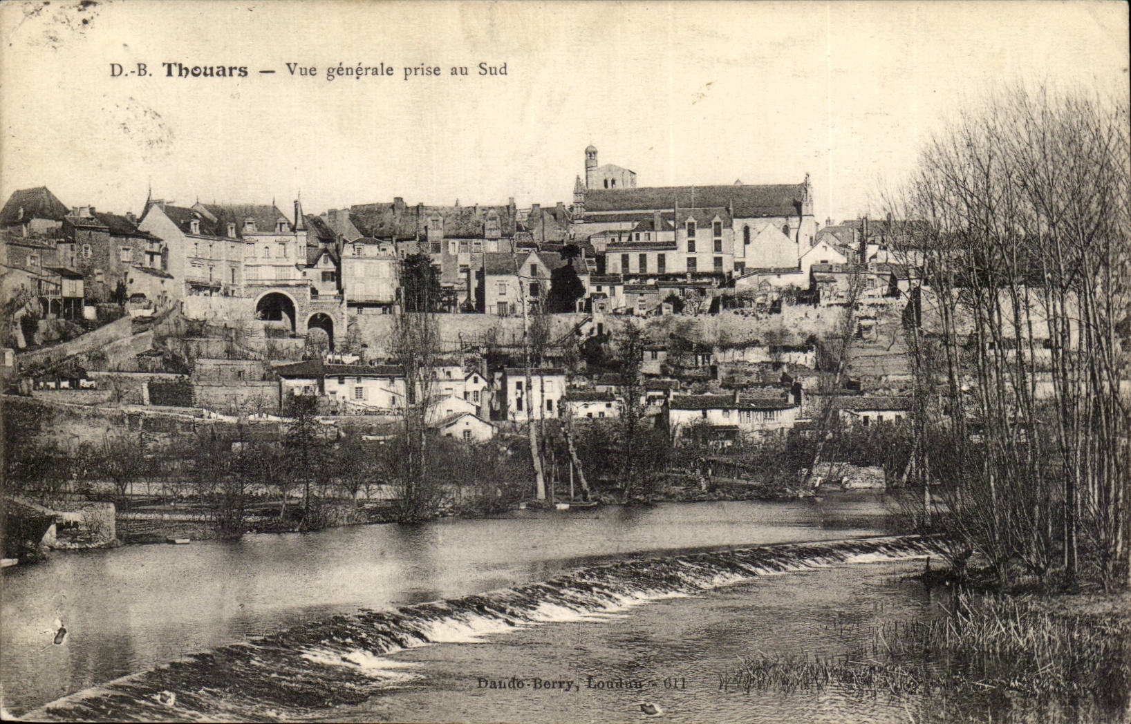 Thouars — Vue générale prise au Sud — Dando-Berry, n° 611