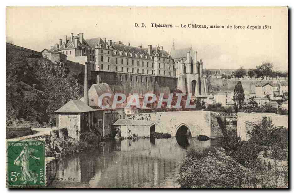 Thouars — Le Château, maison de force depuis 1871 — D.B. Théouars