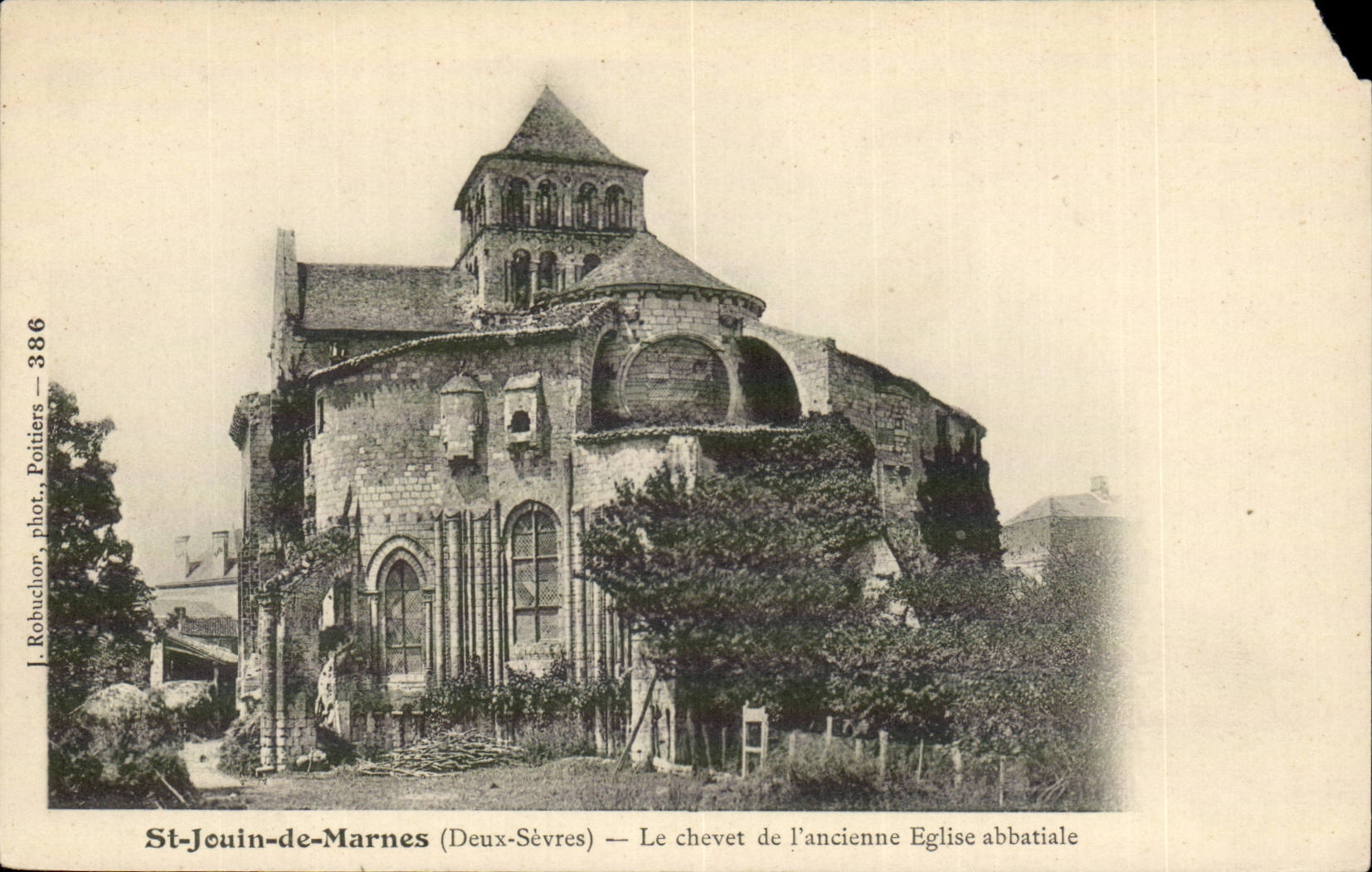 St Jouin de Marnes - Le chevet de l'ancienne Eglise abbatiale - CPA 