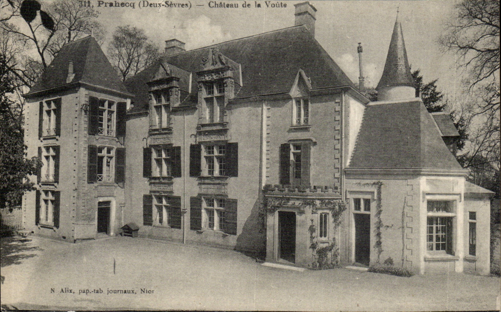 Prahecq (Deux-Sèvres) — Château de la Vouïte — N. Alix, pap-tab journaux, Nior