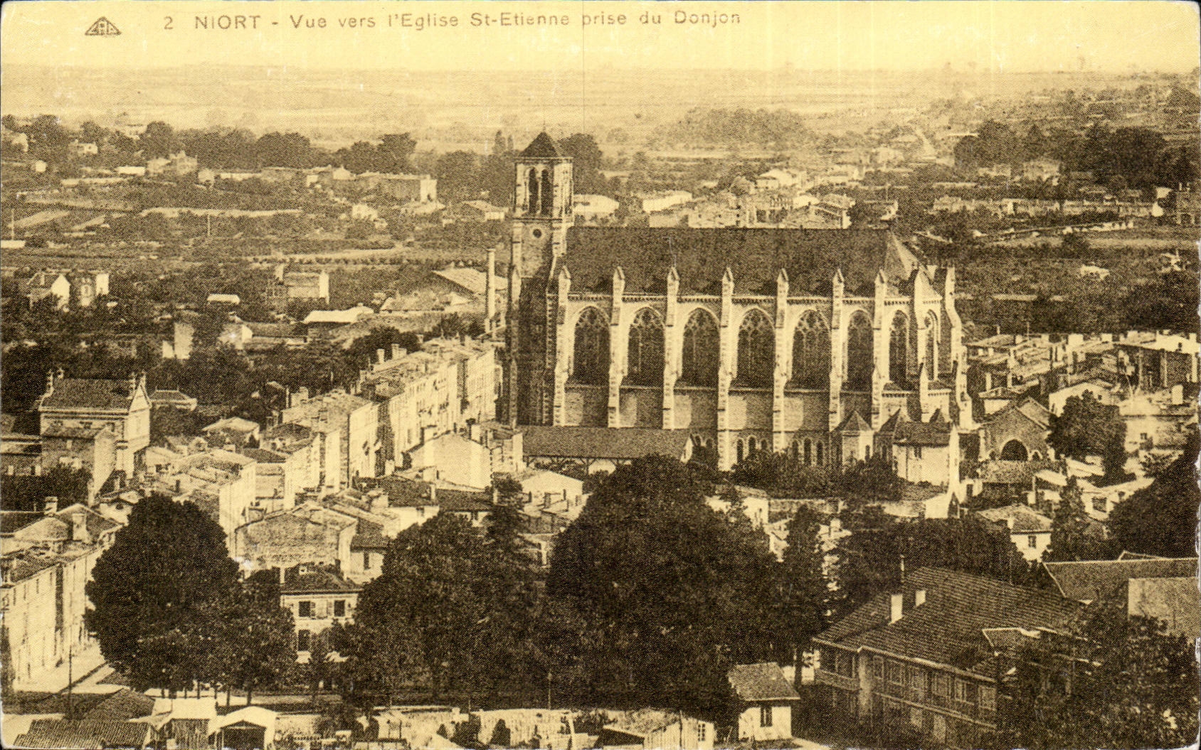 Niort CPA Vue vers l'eglise St Etienne prise du donjon