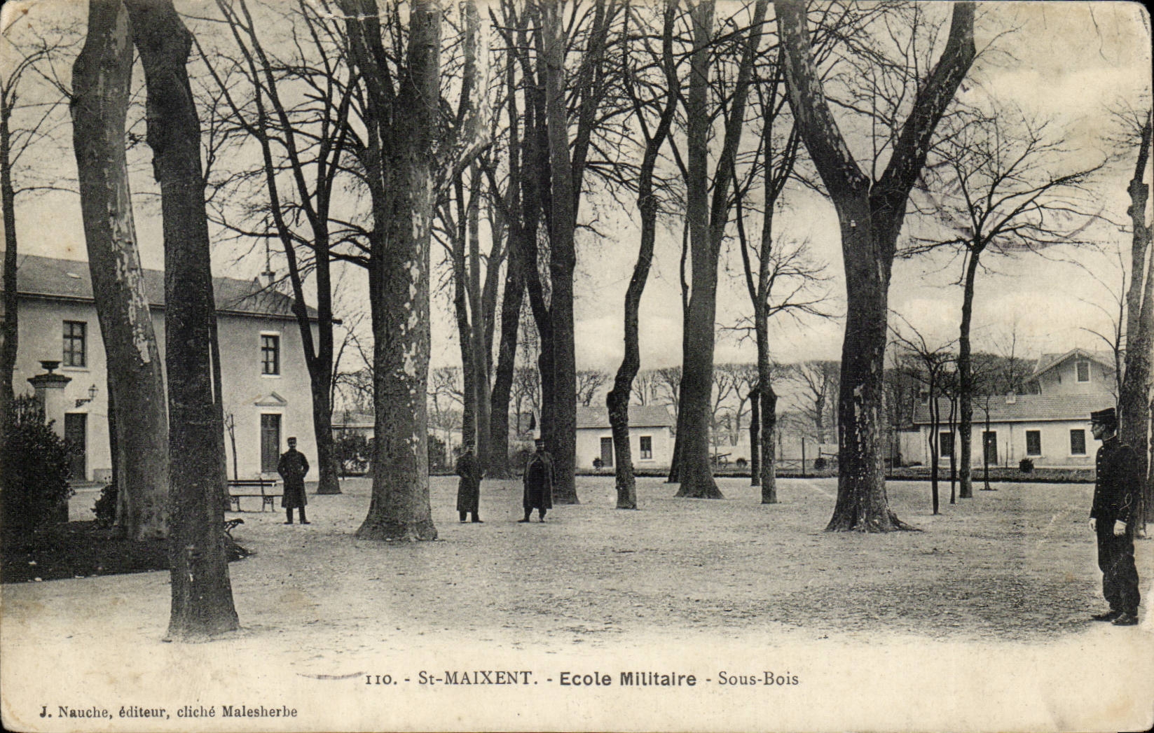 Saint Maixent CPA Ecole militaire Sous bois