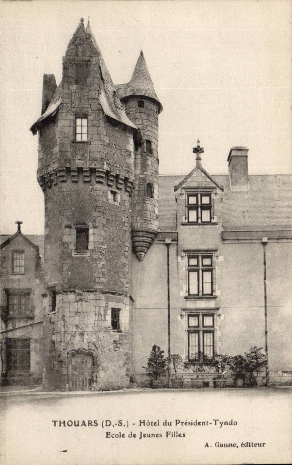 Thouars CPA Hotel du president Tyndo Ecole de jeunes filles