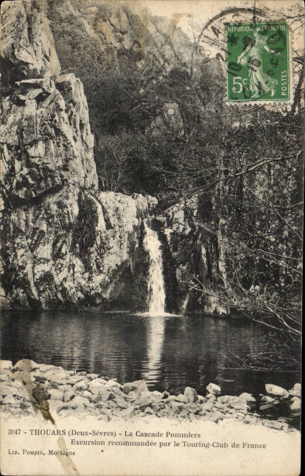 Thouars (Deux-Sèvres) - La Cascade Pommiers — Excursion recommandée par le Touring-Club de France — éditeur Lio. Poupin, Mortagne, n° 3047