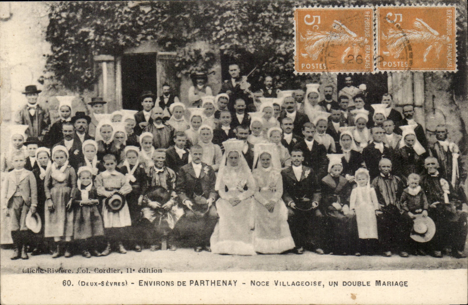 Environs de Parthenay CPA Noce villageoise un double mariage