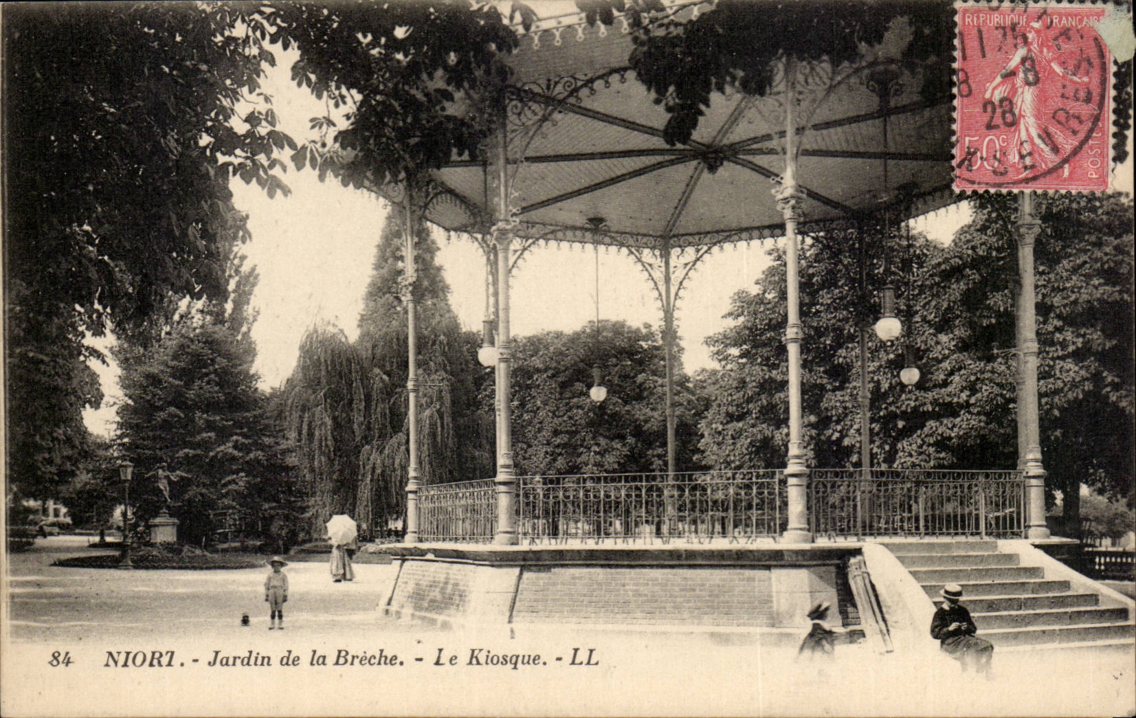 Niort CPA Jardin de la breche Le kiosque